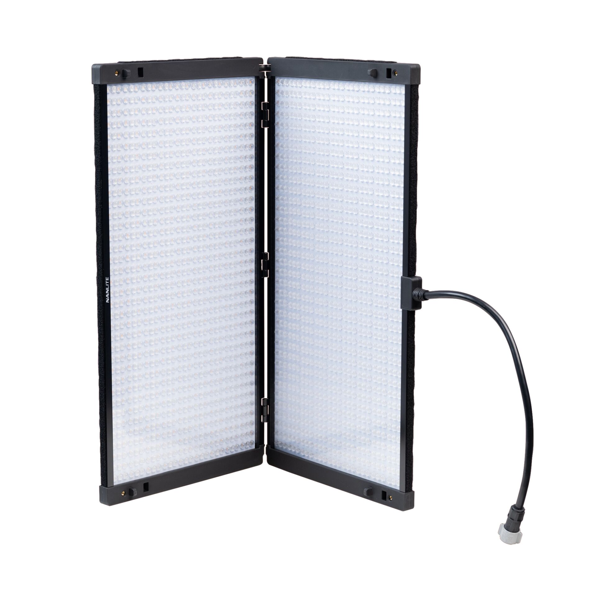 Nanlite PavoSlim 240C  Full-Color
